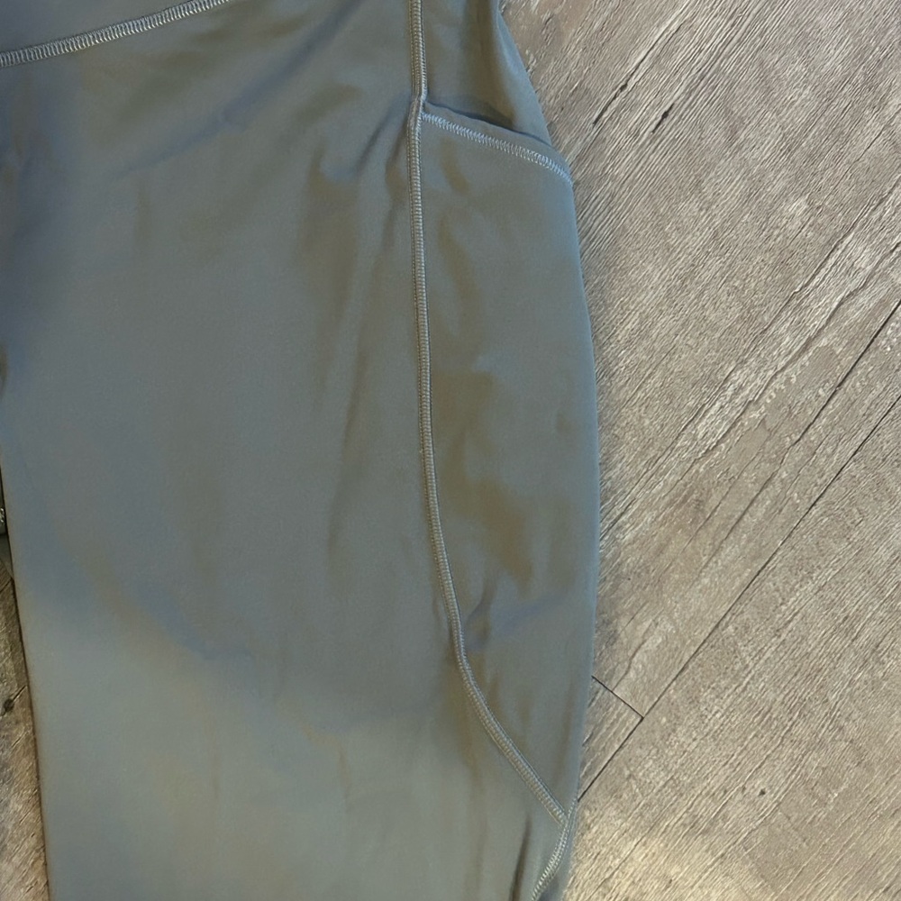 ✨ Lululemon Fast and Free 25” Pants | Size 10 | Reflective Dots | Grey-Beige - Picture 2 of 6